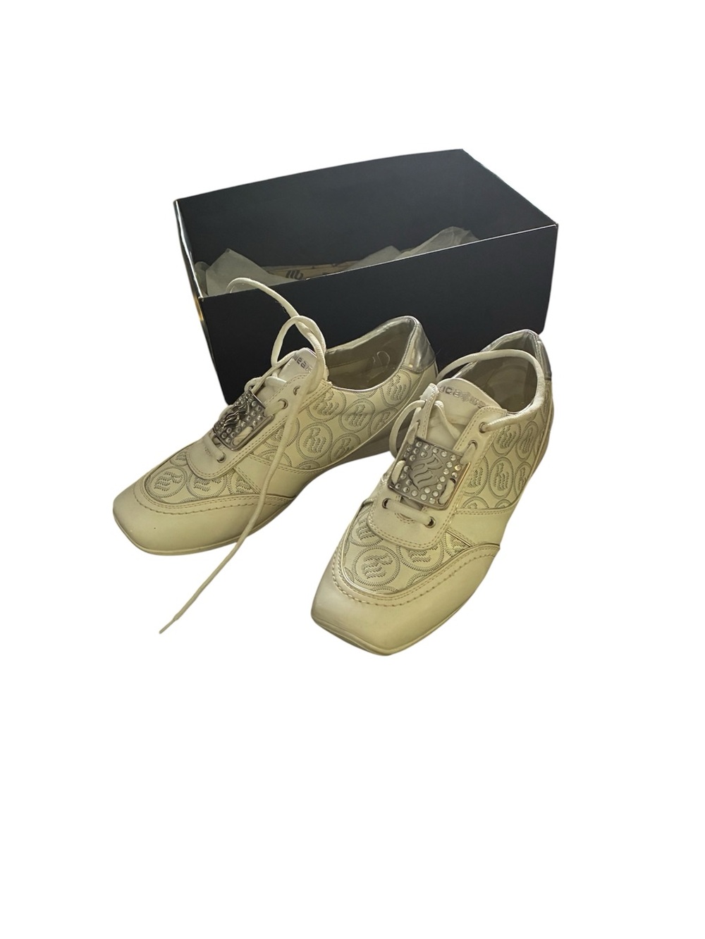 Rocawear Y2K ! White Lace-Up Sneakers